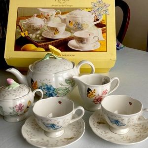 Lenox Butterfly MeadowTea Set